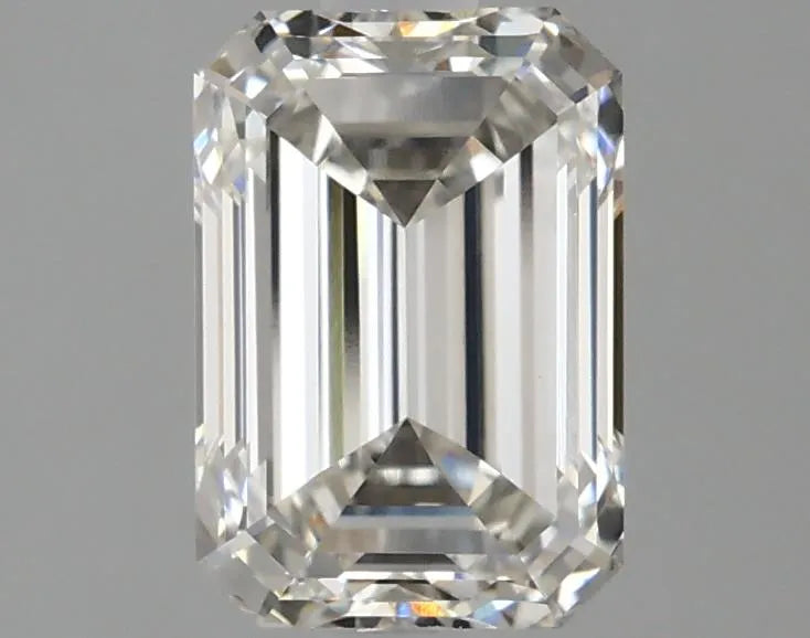1.97ct Emerald Lab Grown Diamond (Colour G, Clarity VVS2, IGI Certified)