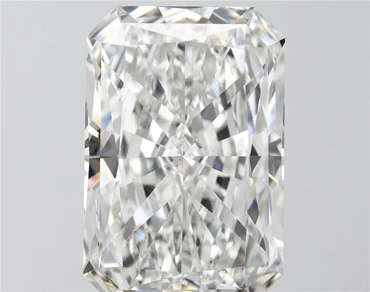14.30ct Radiant Lab Grown Diamond (Colour F, Clarity VVS2, IGI Certified)