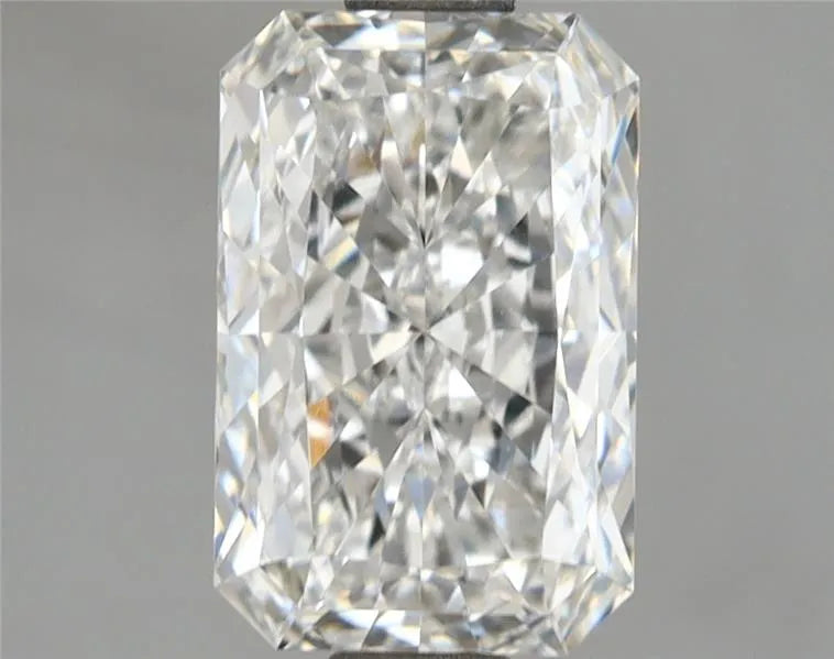 2.10ct Radiant Lab Grown Diamond (Colour E, Clarity VVS1, IGI Certified)