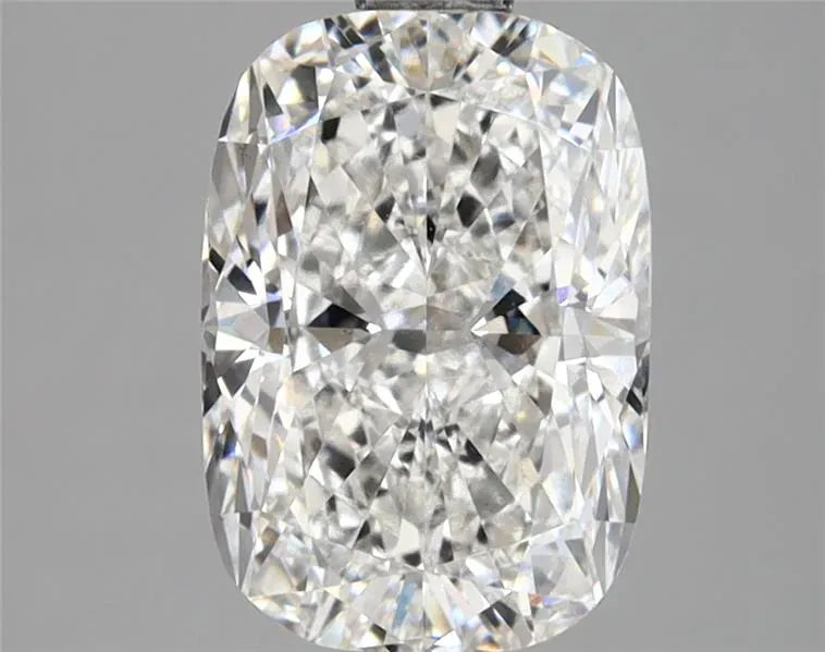 2.18ct Cushion modified Lab Grown Diamond (Colour E, Clarity VS1, IGI Certified)