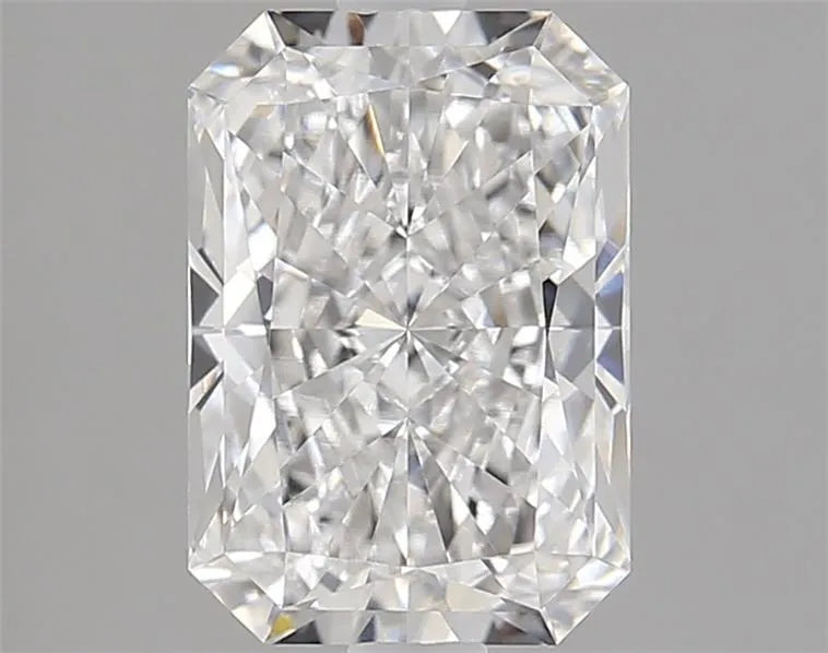 2.52ct Radiant Lab Grown Diamond (Colour E, Clarity VVS1, Cut EX, IGI Certified)