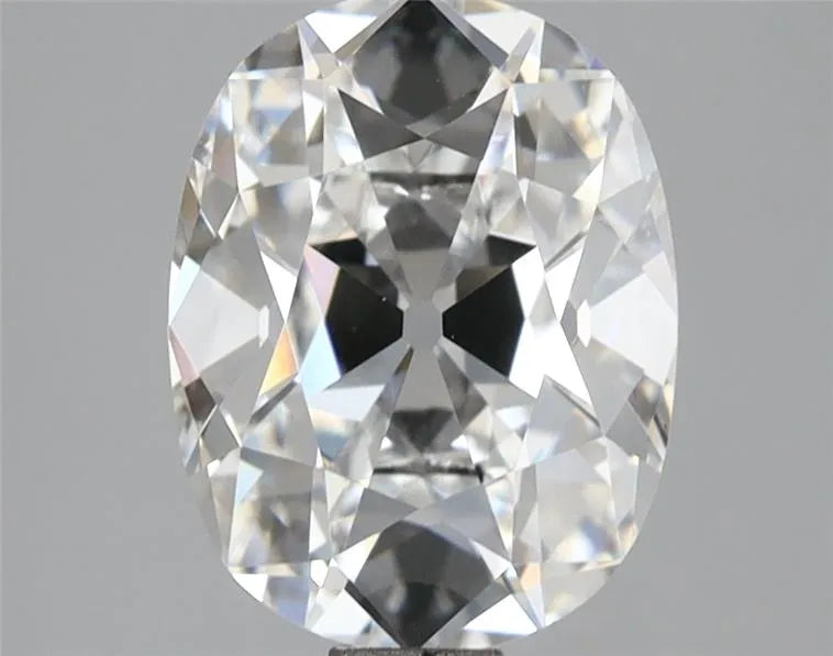 2.55ct Cushion modified Lab Grown Diamond (Colour E, Clarity VVS2, IGI Certified)