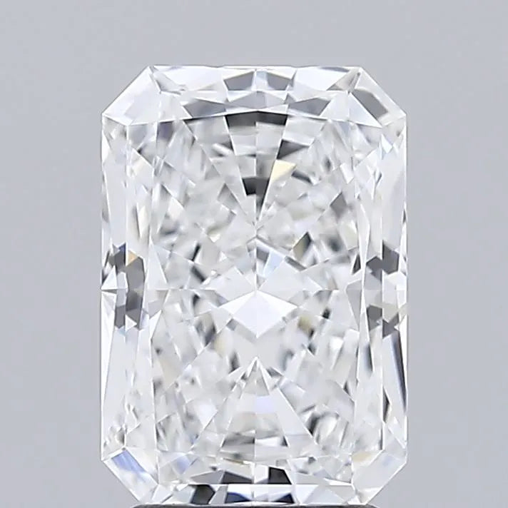 2.70ct Radiant Lab Grown Diamond (Colour D, Clarity VVS2, IGI Certified)