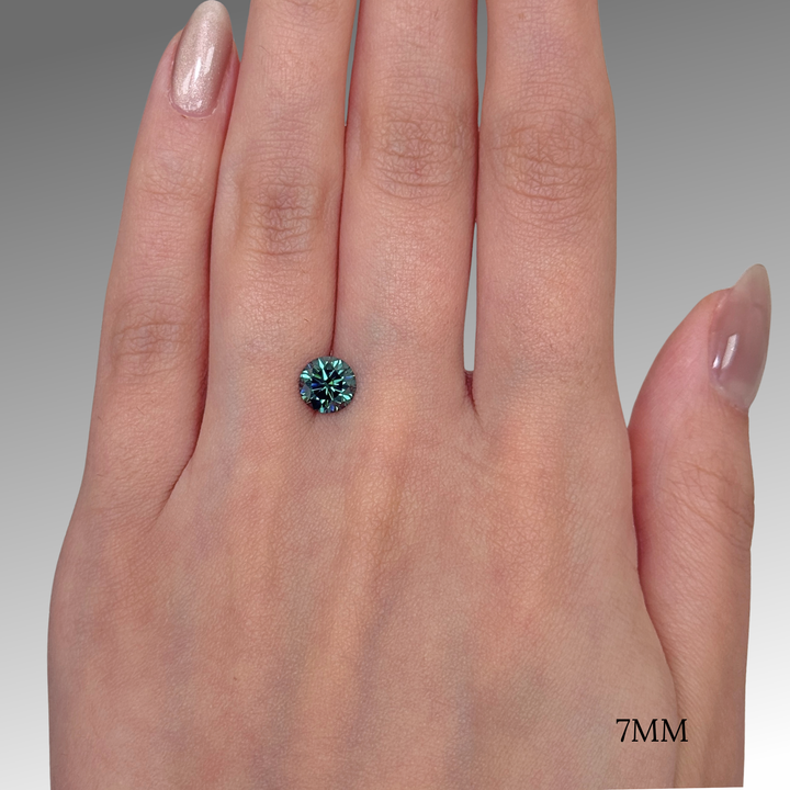 7mm ( DEW 1.2ct) round dark green moissanite