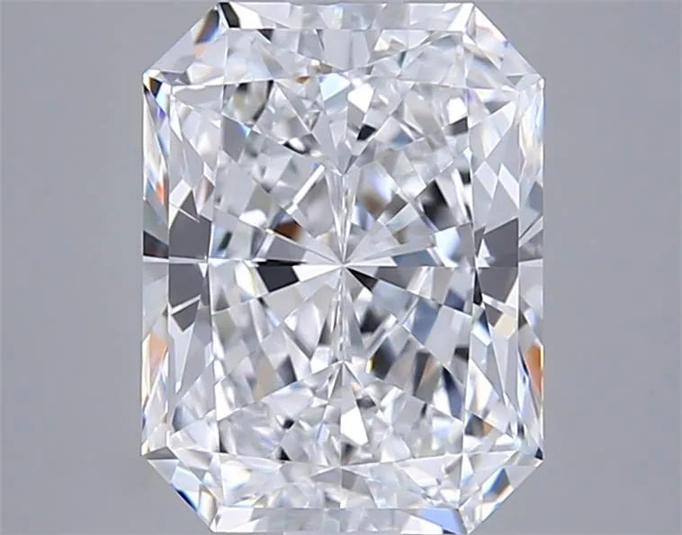 3.01ct Radiant Lab Grown Diamond (Colour D, Clarity VVS1, IGI Certified)