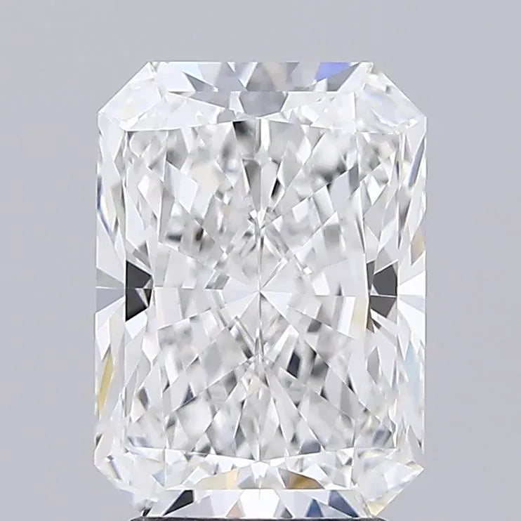 3.01ct Radiant Lab Grown Diamond (Colour F, Clarity VVS2, IGI Certified)