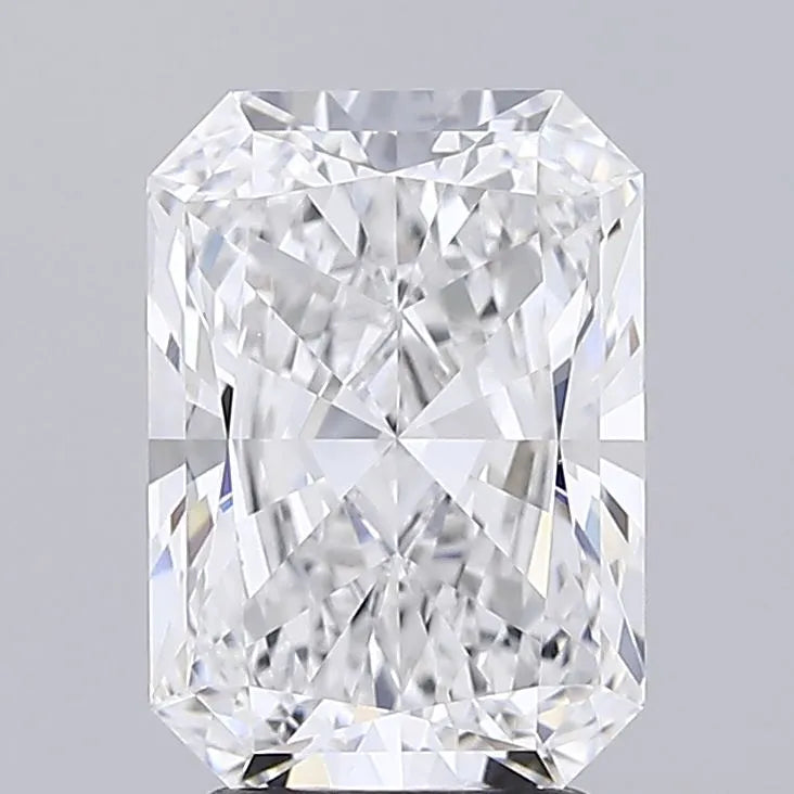 3.06ct Radiant Lab Grown Diamond (Colour E, Clarity VVS1, IGI Certified)