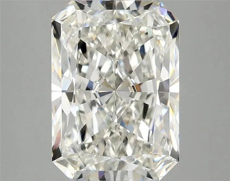 3.09ct Radiant Lab Grown Diamond (Colour G, Clarity VVS1, IGI Certified)