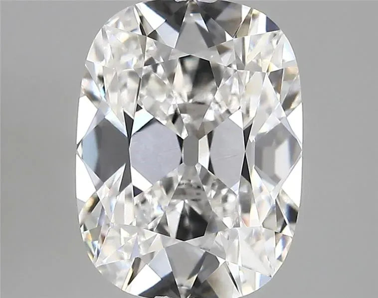 3.46ct Cushion modified Lab Grown Diamond (Colour E, Clarity VVS2, IGI Certified)