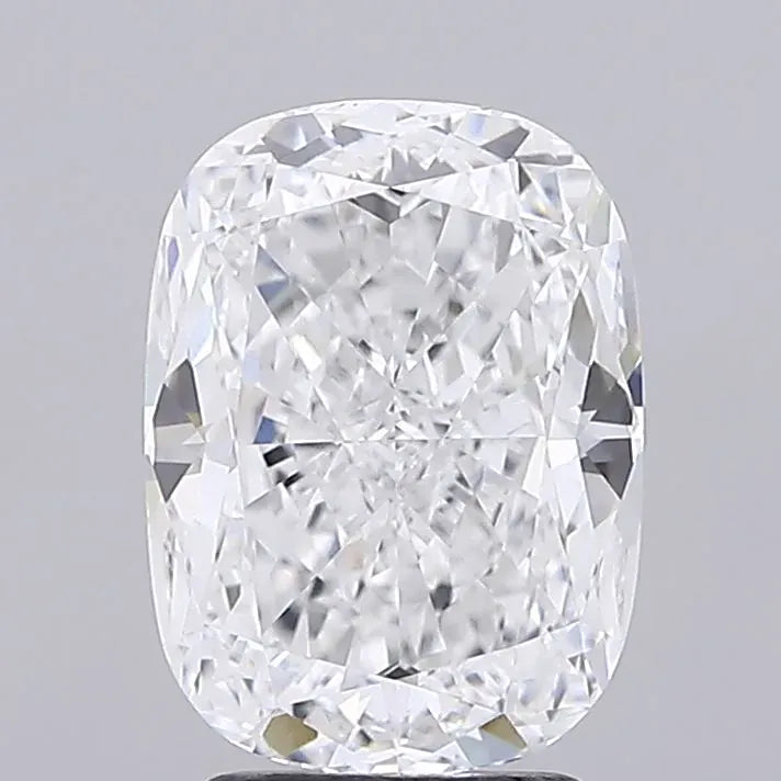 3.52ct Cushion modified Lab Grown Diamond (Colour E, Clarity VVS1, IGI Certified)