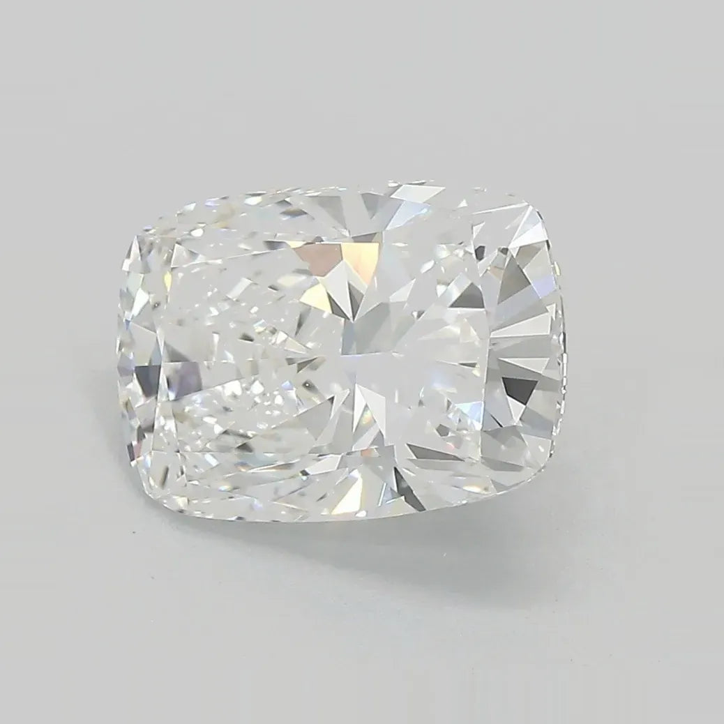 3.66ct Cushion modified Lab Grown Diamond (Colour E, Clarity VVS2, IGI Certified)