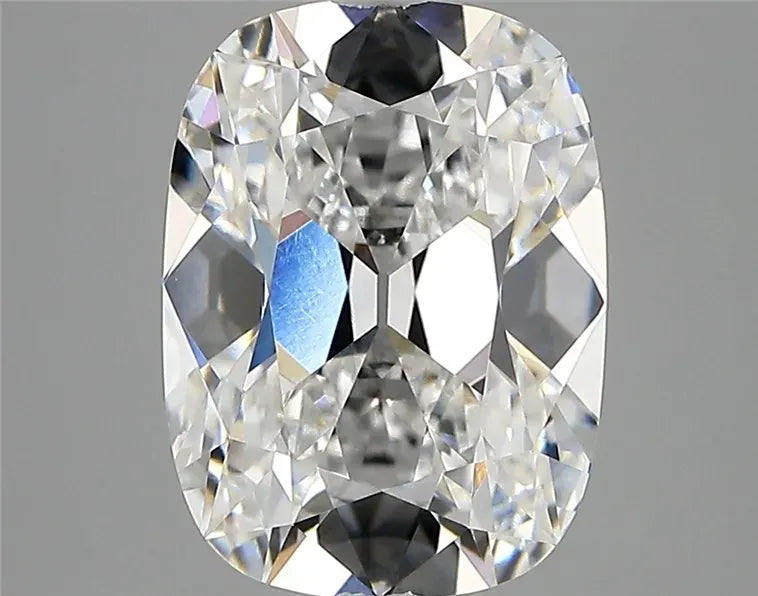 3.75ct Cushion modified Lab Grown Diamond (Colour E, Clarity VVS2, IGI Certified)
