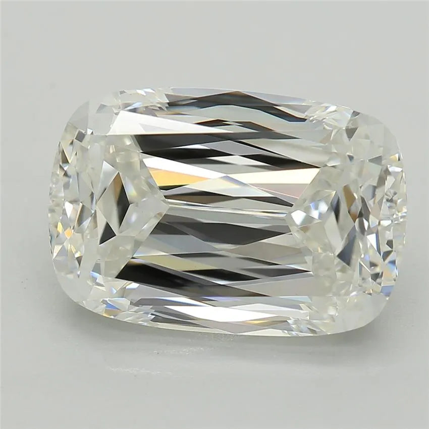 3.82ct Cushion modified Lab Grown Diamond (Colour F, Clarity VVS2, IGI Certified)