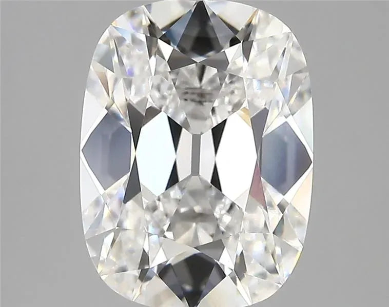 3.85ct Cushion modified Lab Grown Diamond (Colour E, Clarity VVS2, IGI Certified)