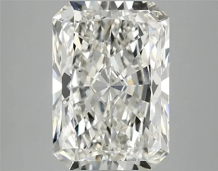 3.92ct Radiant Lab Grown Diamond (Colour G, Clarity VS2, IGI Certified)