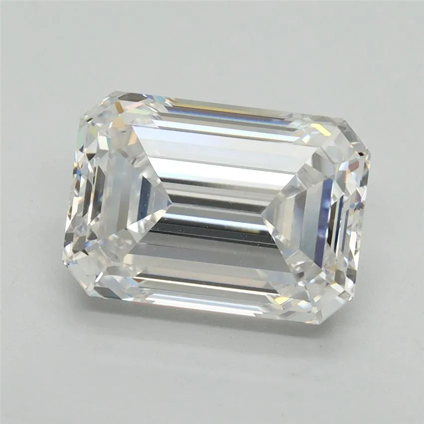 4.00ct Emerald Lab Grown Diamond (Colour E, Clarity VVS2, IGI Certified)