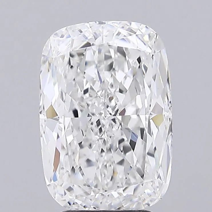 4.01ct Cushion modified Lab Grown Diamond (Colour E, Clarity VVS2, IGI Certified)