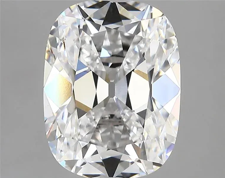 4.02ct Cushion modified Lab Grown Diamond (Colour D, Clarity VVS2, IGI Certified)
