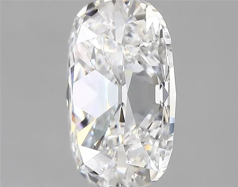 4.02ct Cushion modified Lab Grown Diamond (Colour D, Clarity VVS2, IGI Certified)