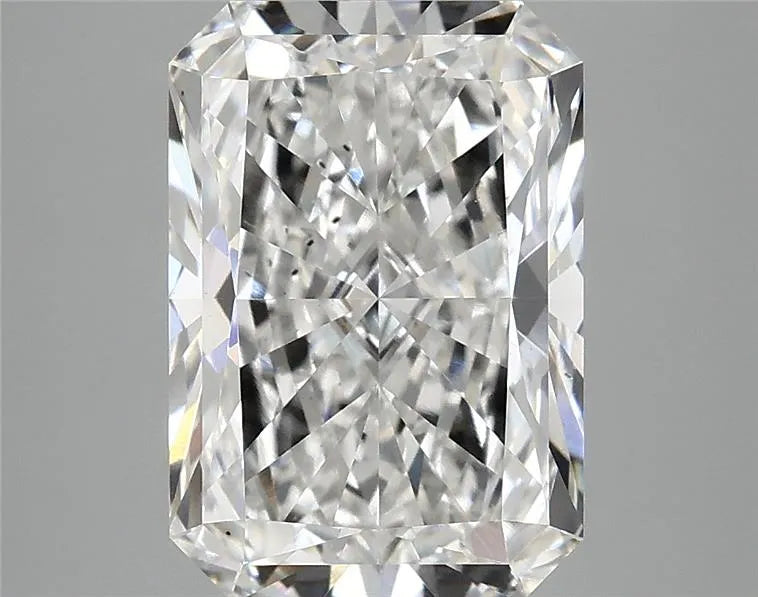 4.02ct Radiant Lab Grown Diamond (Colour E, Clarity SI1, IGI Certified)