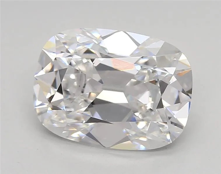 4.03ct Cushion modified Lab Grown Diamond (Colour D, Clarity VVS2, IGI Certified)
