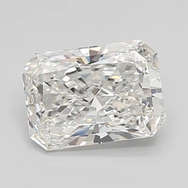 4.03ct Radiant Lab Grown Diamond (Colour G, Clarity VVS2, IGI Certified)