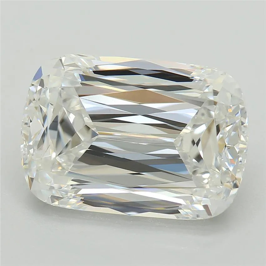 4.06ct Cushion modified Lab Grown Diamond (Colour E, Clarity VS1, IGI Certified)