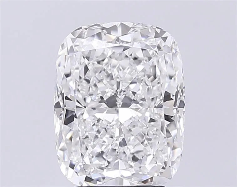 4.08ct Cushion modified Lab Grown Diamond (Colour E, Clarity VVS1, IGI Certified)