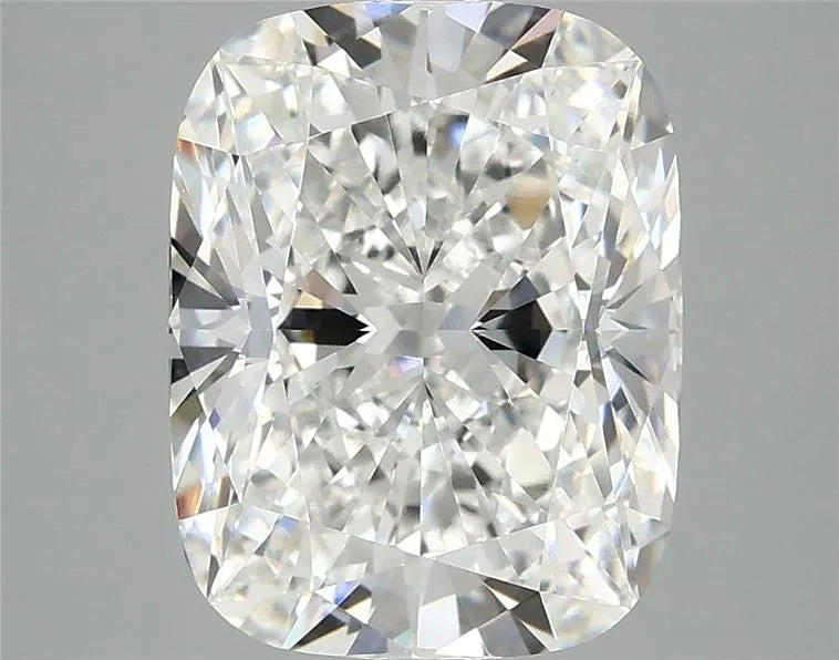 4.10ct Cushion modified Lab Grown Diamond (Colour E, Clarity VVS2, IGI Certified)