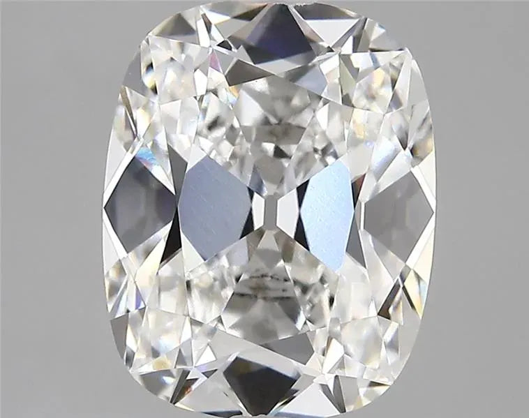 4.24ct Cushion modified Lab Grown Diamond (Colour E, Clarity VVS2, IGI Certified)