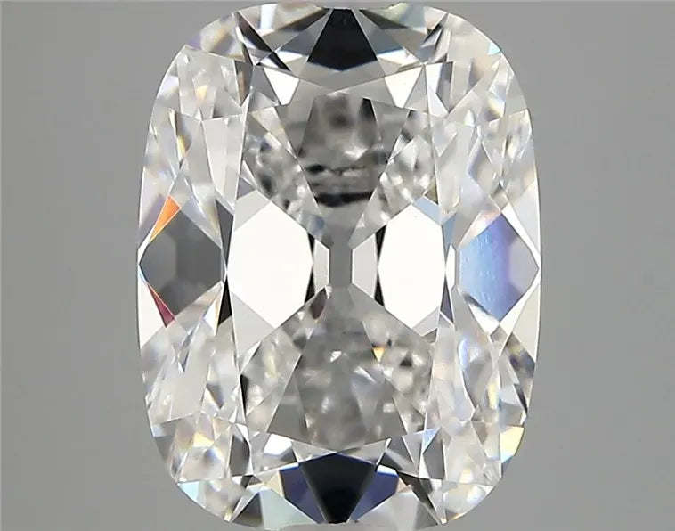 4.24ct Cushion modified Lab Grown Diamond (Colour E, Clarity VVS2, IGI Certified)