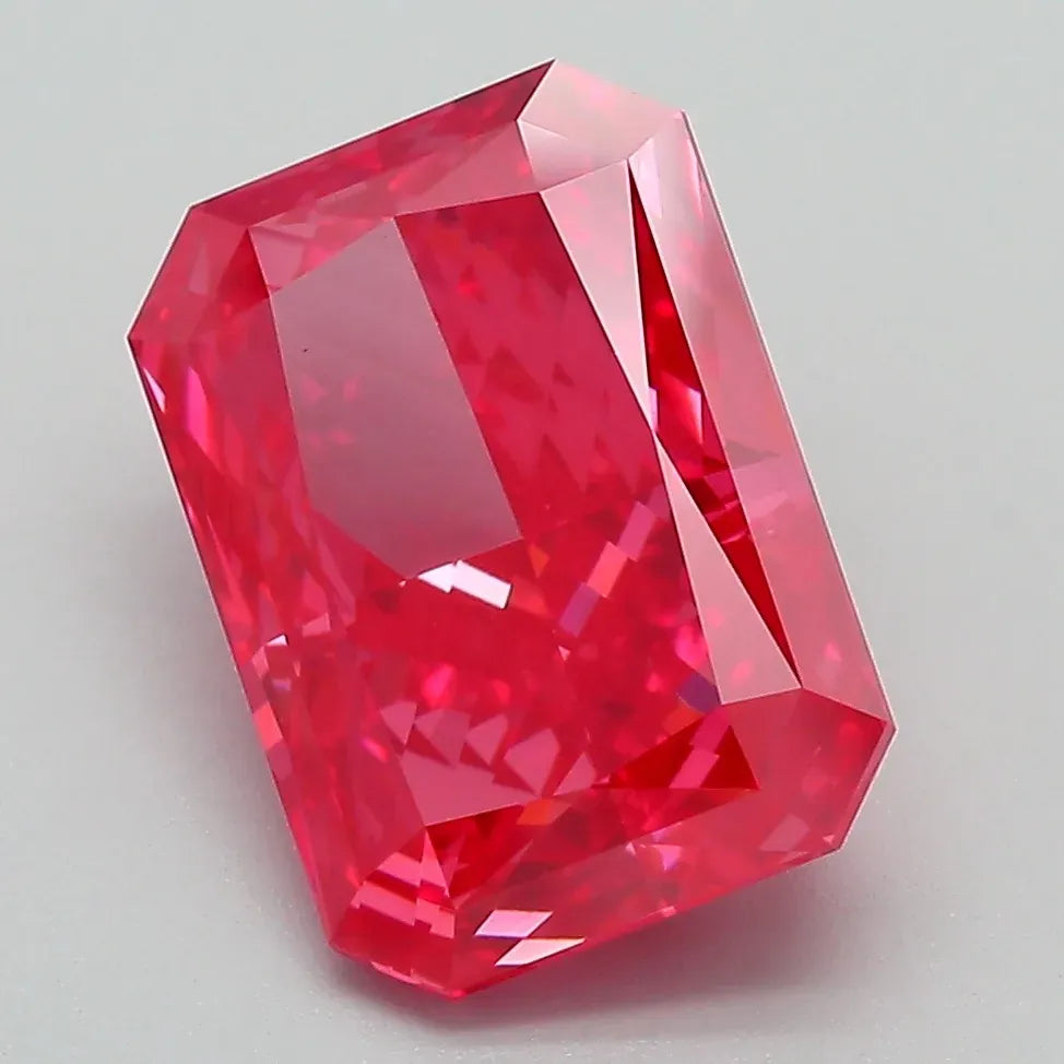 4.25ct Radiant Lab Grown Diamond (Colour Fancy Vivid Red, Clarity VS1, IGI Certified)