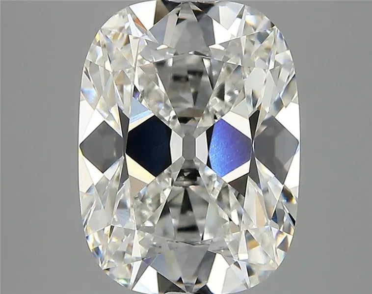 4.35ct Cushion modified Lab Grown Diamond (Colour E, Clarity VVS2, IGI Certified)