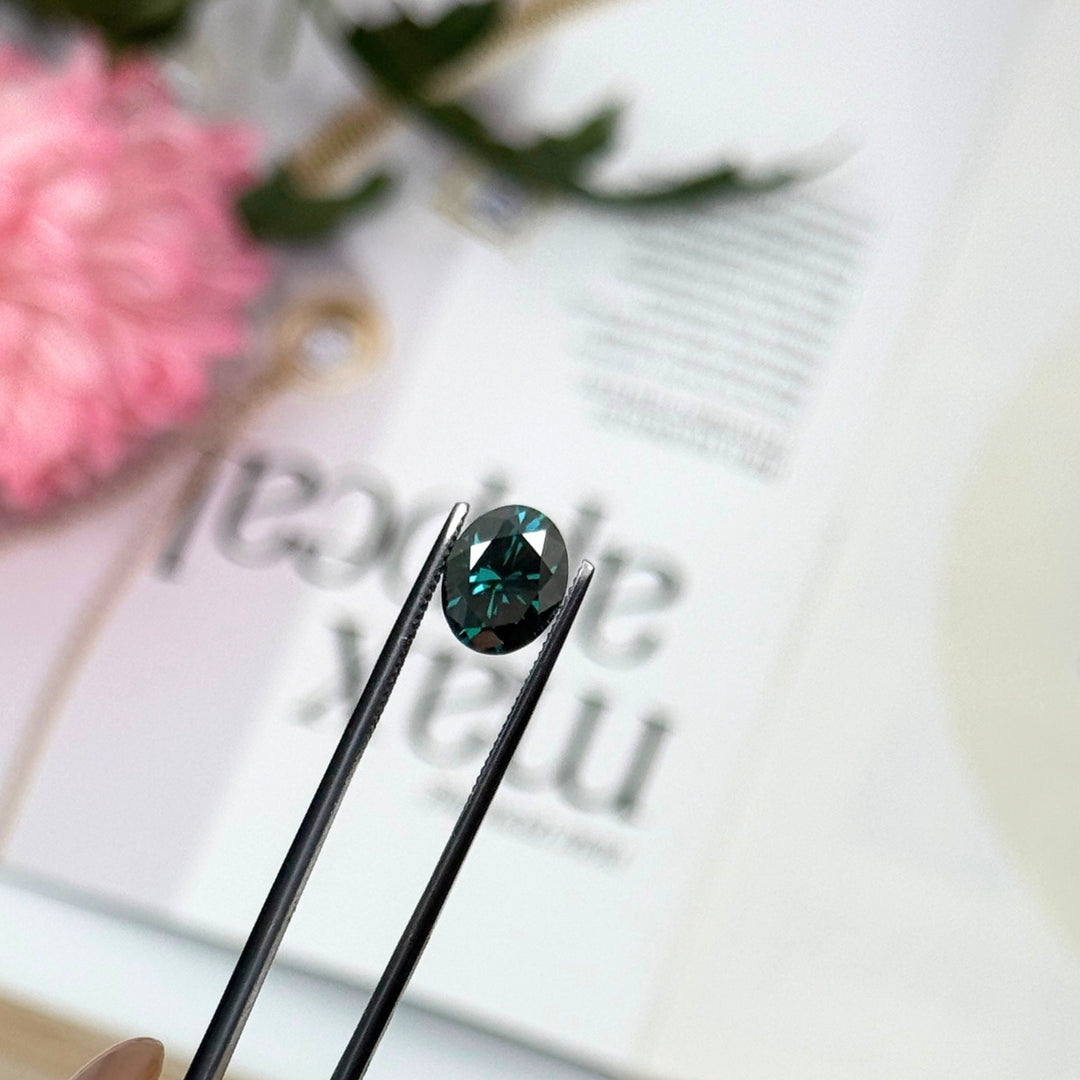 8x10mm ( DEW 3ct) oval green moissanite