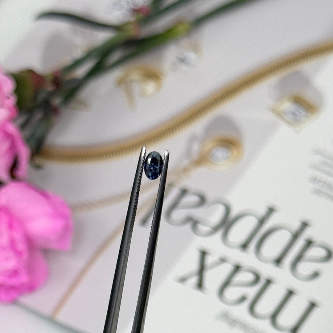6x4mm ( DEW 0.7ct) oval blue moissanite