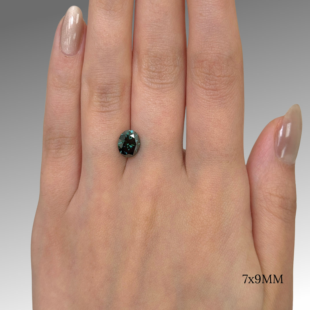 7x9mm ( DEW 2ct) oval green moissanite