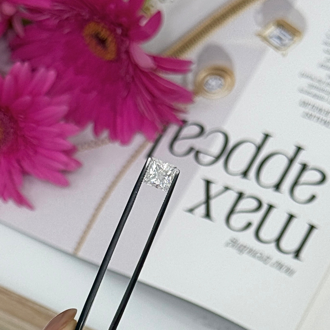 7mm ( DEW 2ct) princess cut crushed ice moissanite