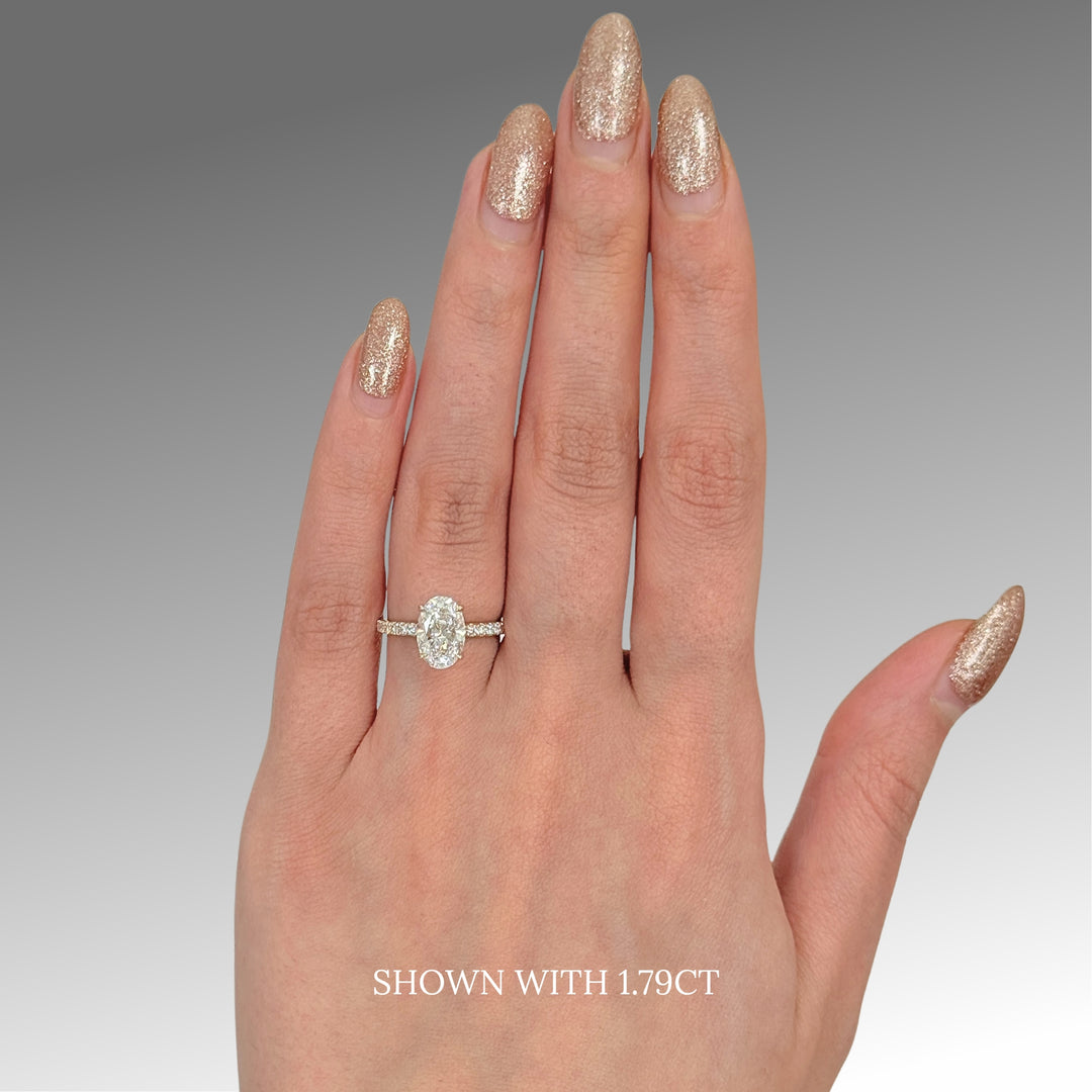 Bague de fiançailles en diamant ovale créé en laboratoire Abigail