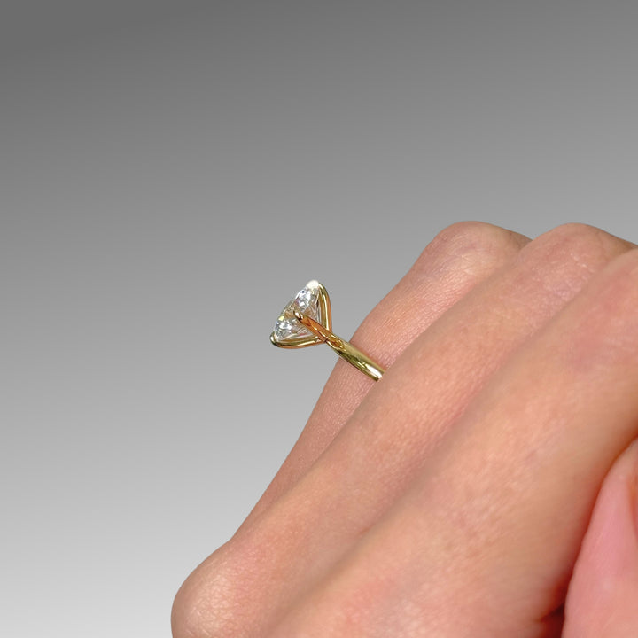 Ready to Ship  Lisa 1.59ct D/VVS2 Round Lab-Created Diamond Engagement Ring in 18k Yellow Gold