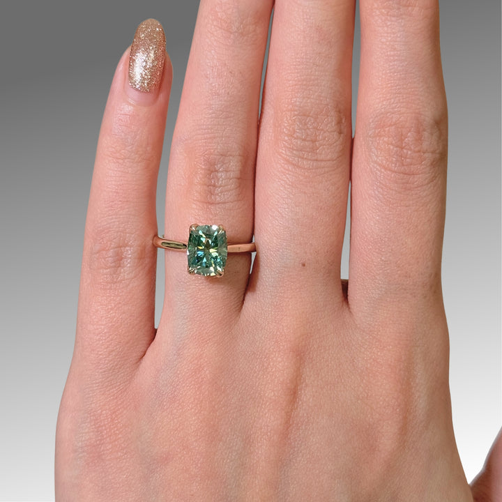 Bague de fiançailles Megan en or jaune 14 carats, taille coussin, moissanite, 2,5 carats, turquoise aqua