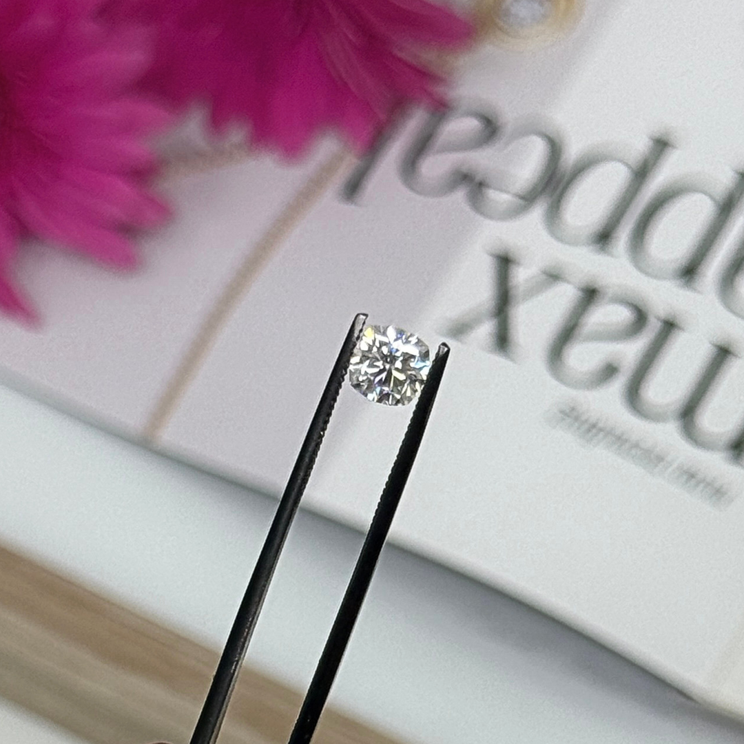6.5mm ( DEW 1.3ct) square cushion crushed ice moissanite
