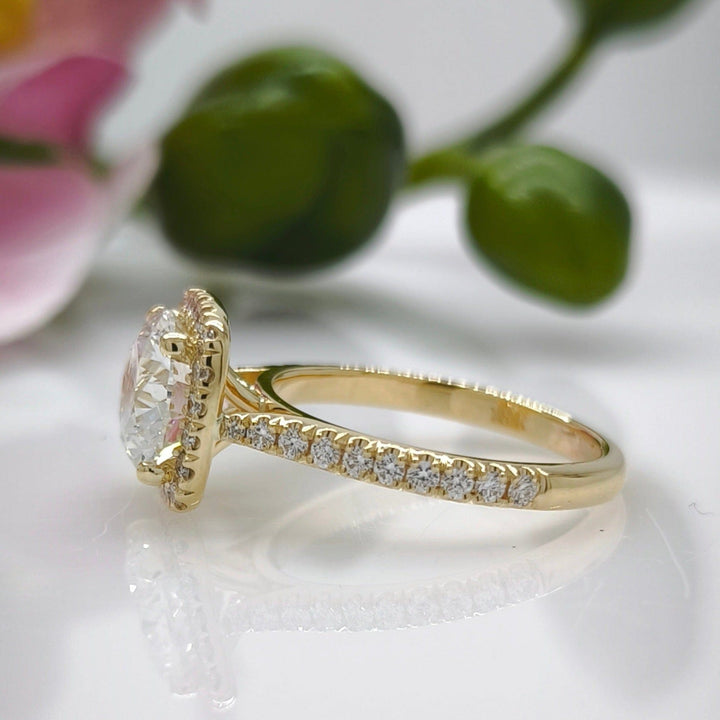 AGIDesignShop Desiree Round Moissanite Engagement Ring