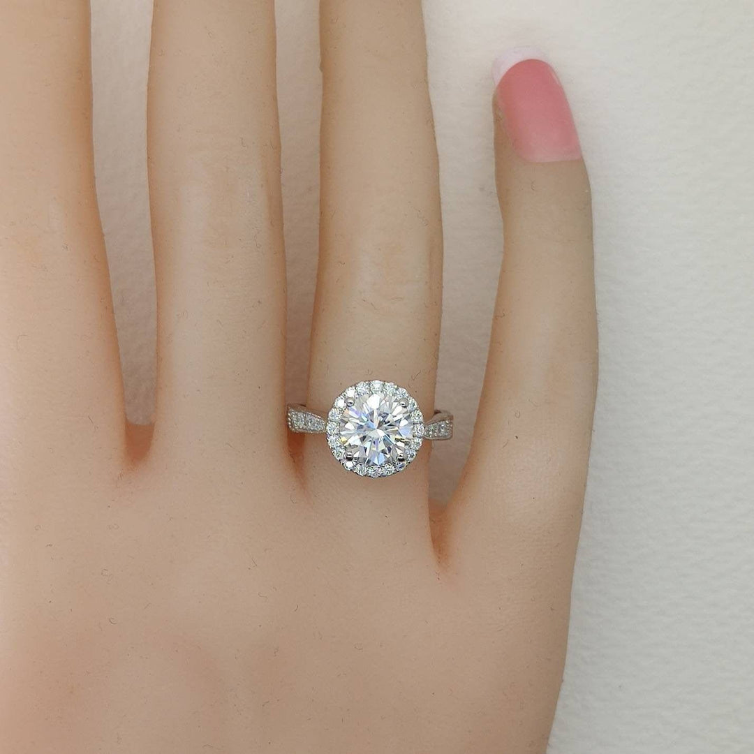 AGI Design Mila Round Lab Created Diamond Engagement Ring