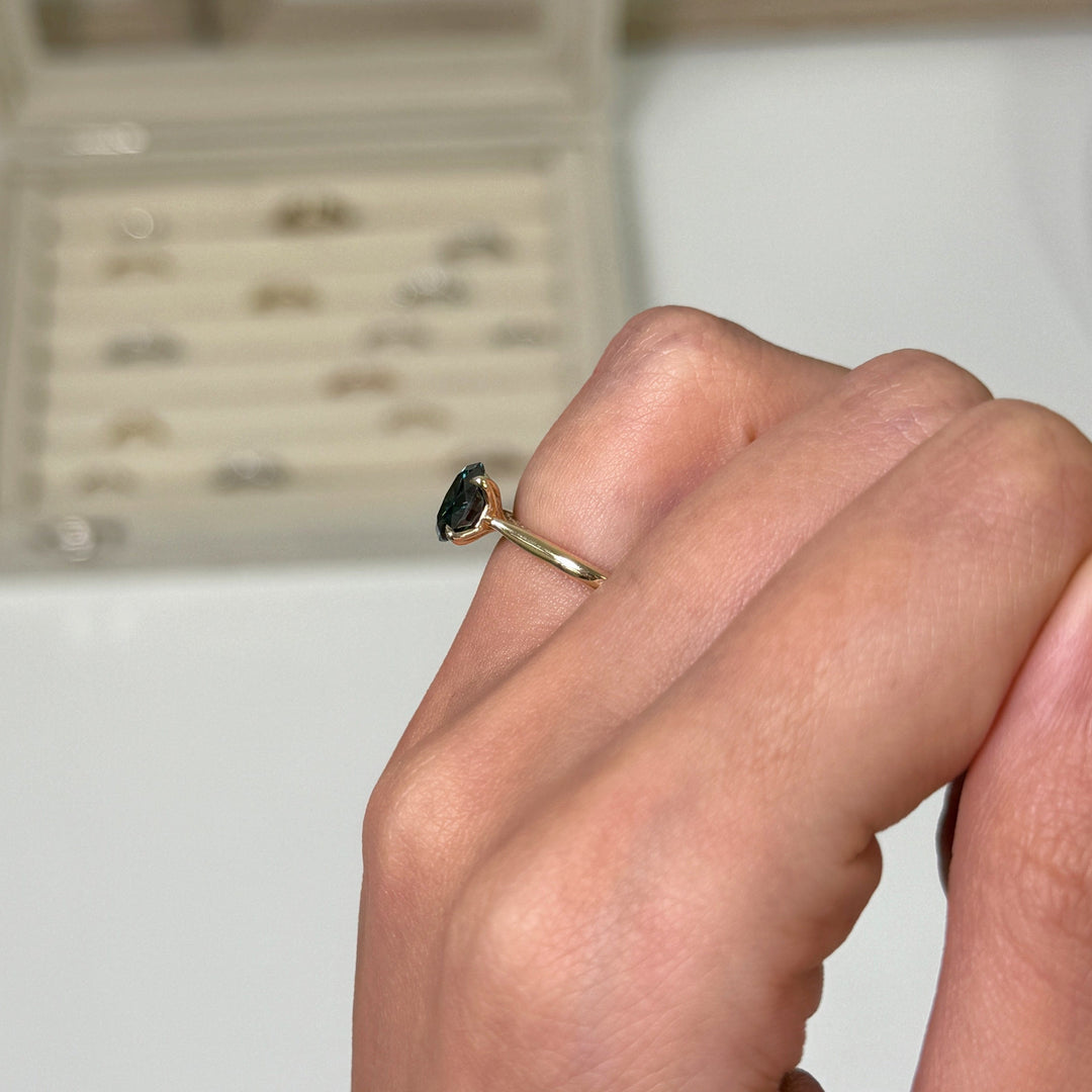 AGI Design Nora Oval Green  Moissanite Tulip Engagement Ring