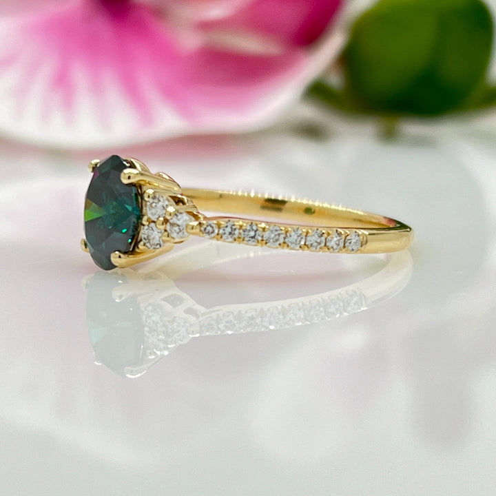 AGI Design Olivia Oval Green moissanite Engagement Ring