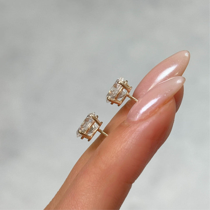 AGI Design Oval lab created diamonds stud earrings