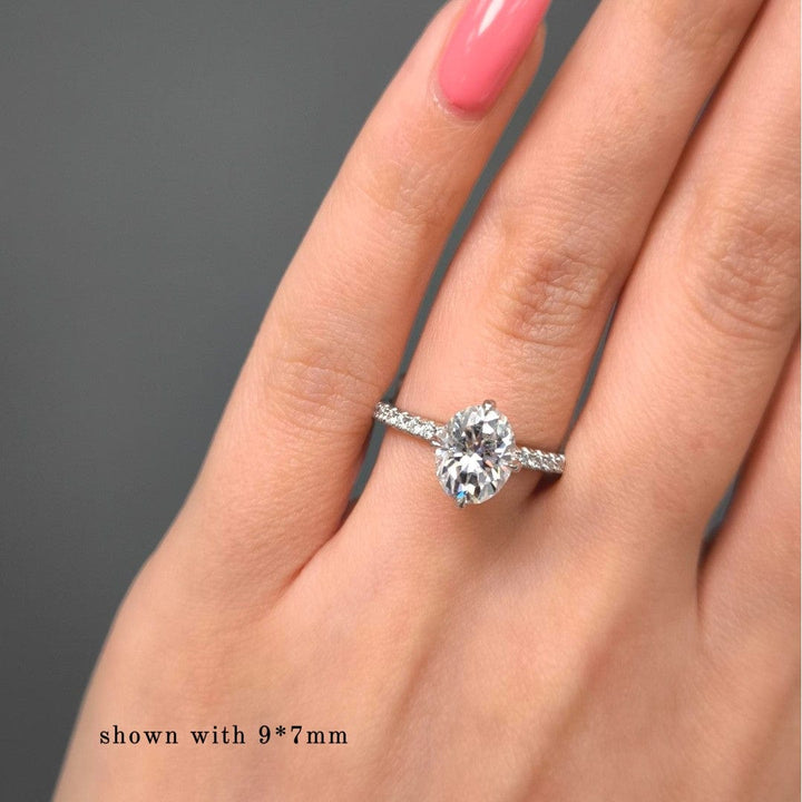 AGIDesignShop Patricia Oval Moissanite Engagement Ring