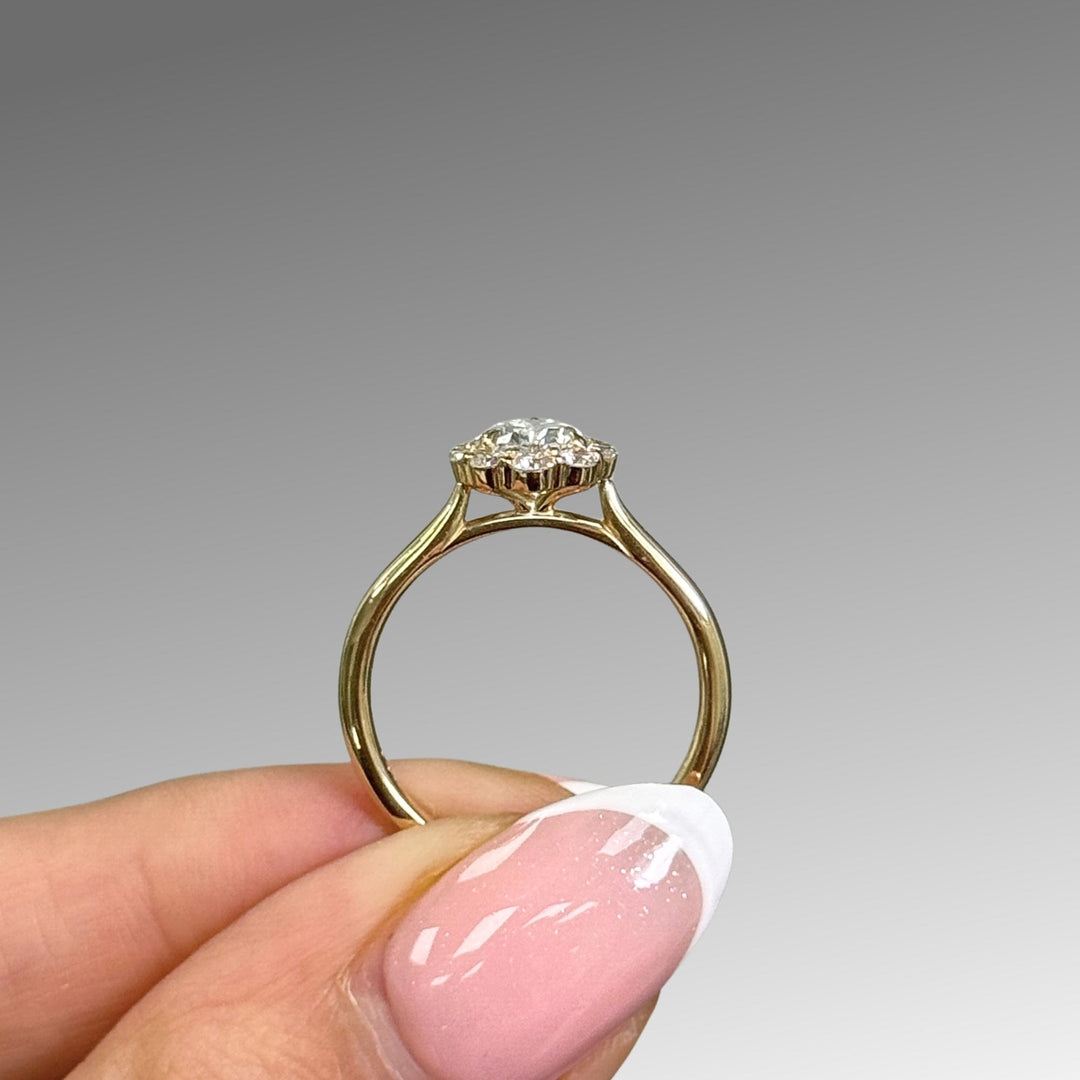 AGI Design Ready to Ship  Andrea 1.02ct pear shape Lab Diamond D/VVS2  Engagement Ring in 14k yellow gold