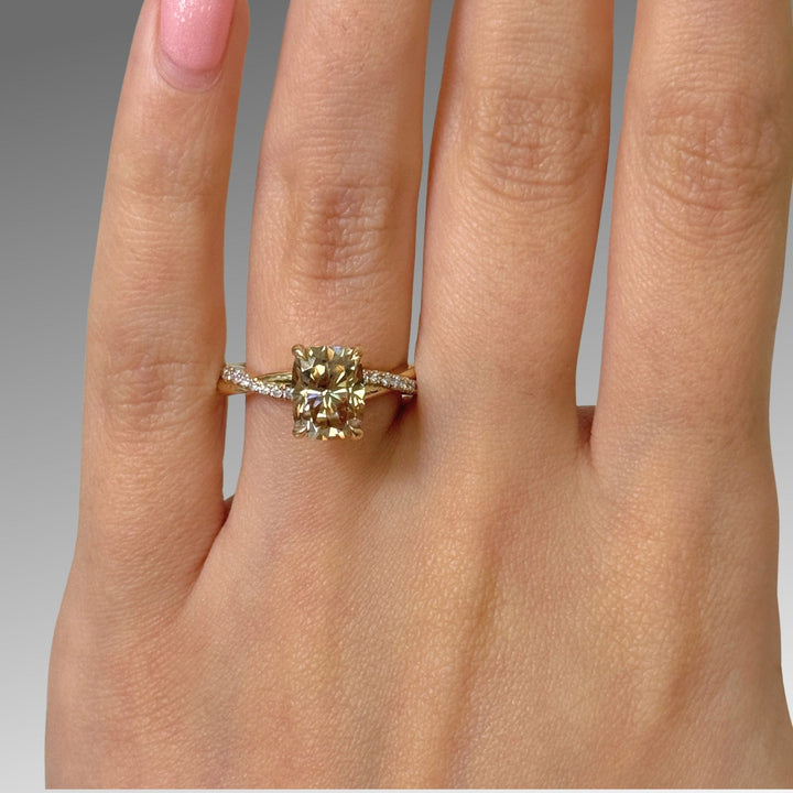 AGI Design Ready to Ship  Claudia 2.5ct Champagne Cushion Cut Moissanite Engagement Ring in 14K Yellow Gold