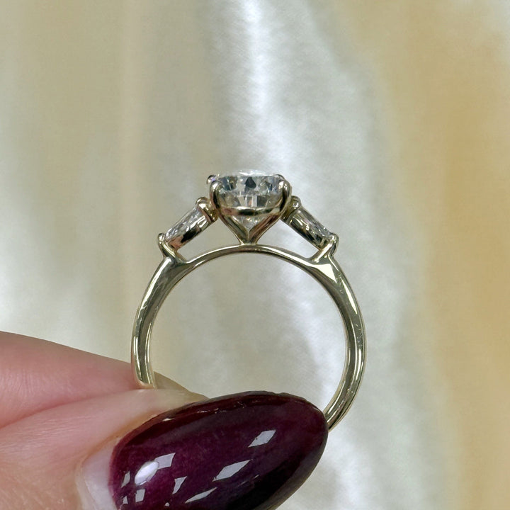 AGI Design  Ready to Ship  Linda 2.71ct Pear Shape Lab Diamond E/VVS2 Three Stone Engagement Ring in 14K Yellow Gold